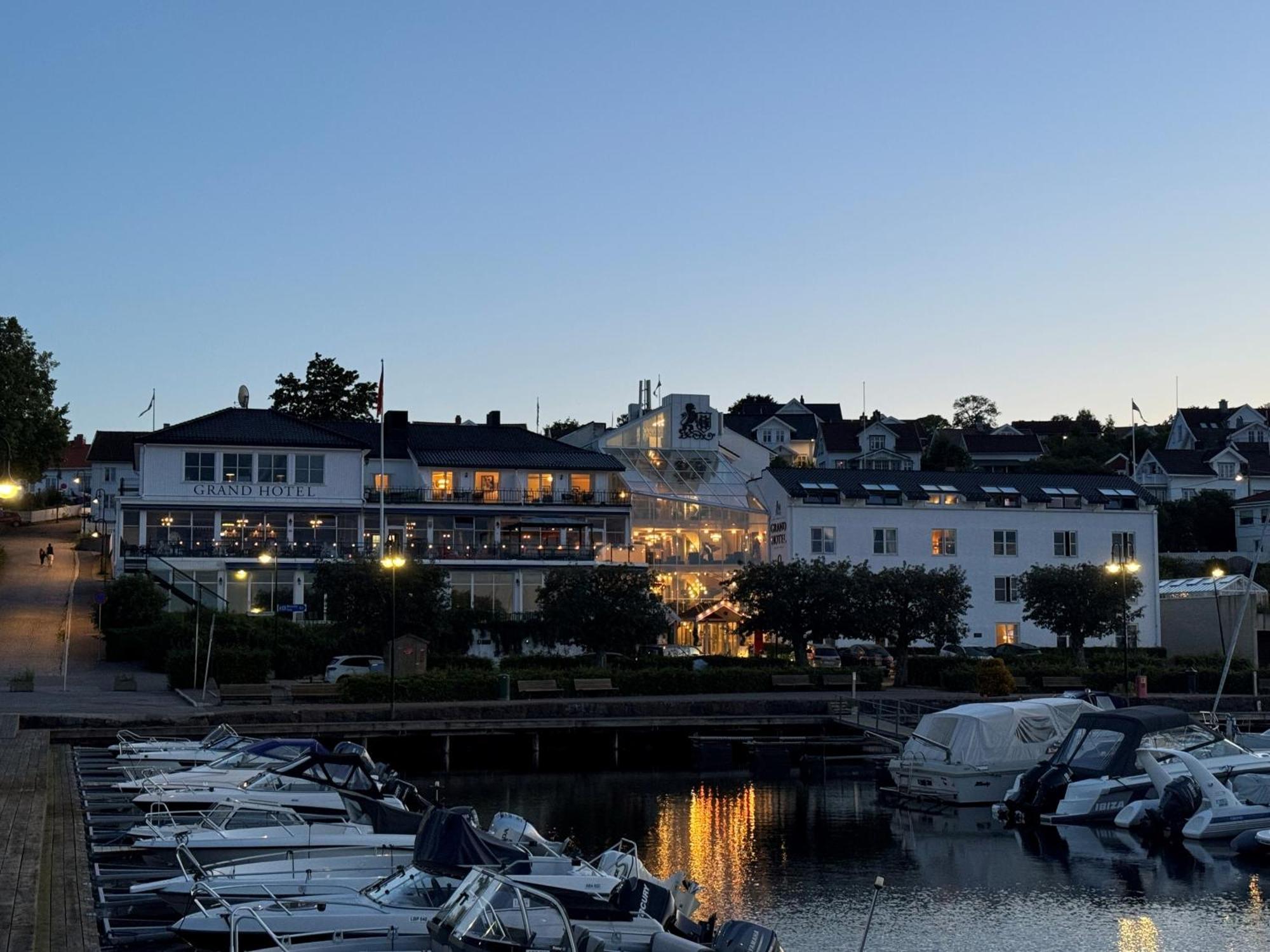 Grand Hotel Asgardstrand - Unike Hoteller Zewnętrze zdjęcie